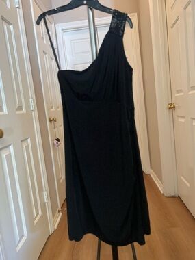 Calvin Klein Black One-Shoulder Cocktail Dress with Embellished Strap